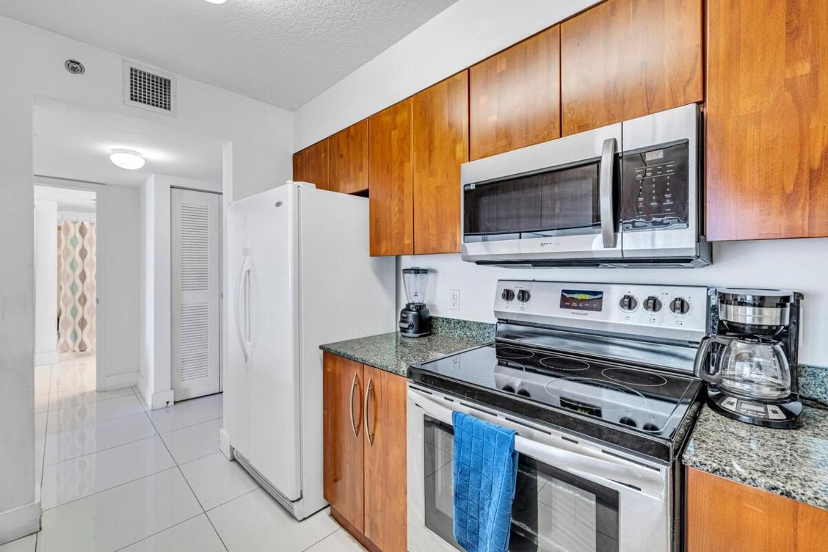 Spacious 1 Bed 1 Bth Brickell Ocean View * Miami